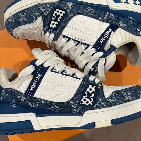 Louis Vuitton Trainers - Picture 4 of 12